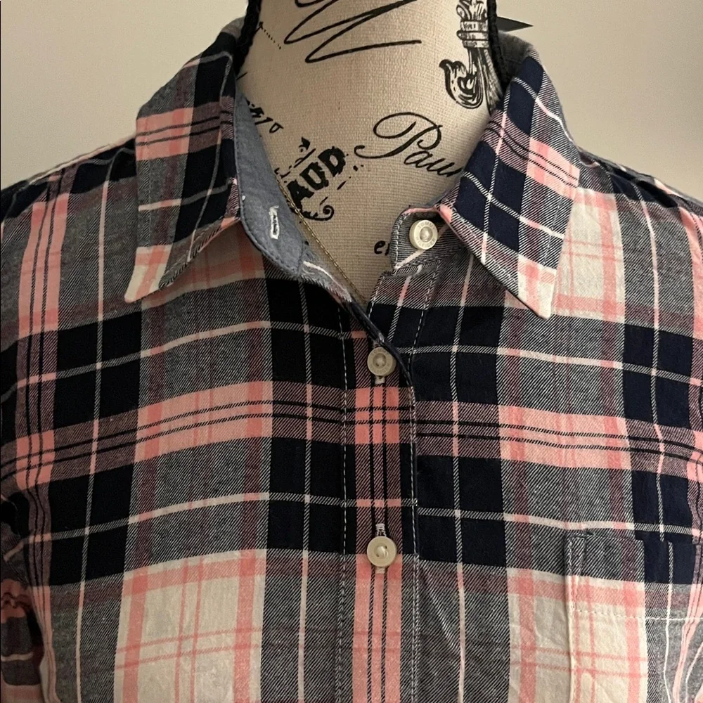 💗Tommy Hilfiger Pink and Blue Plaid Button Down Shirt - Picture 9 of 13